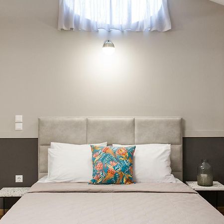 Step One | Luxury Suites Right In The Heart Of Acropolis Next To Metro Station Aten Exteriör bild